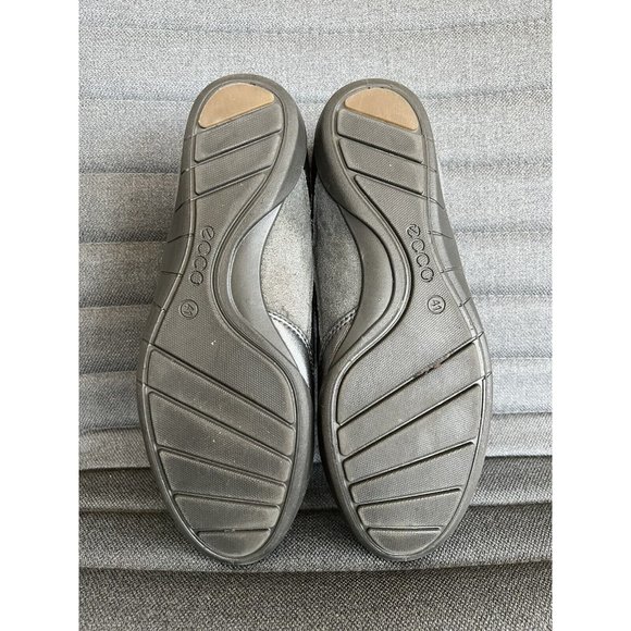 ECCO Womens Bluma Toggle Lace Up Metallic Silver Leather SlipOn Sneakers Sz 10.5 - Picture 2 of 16